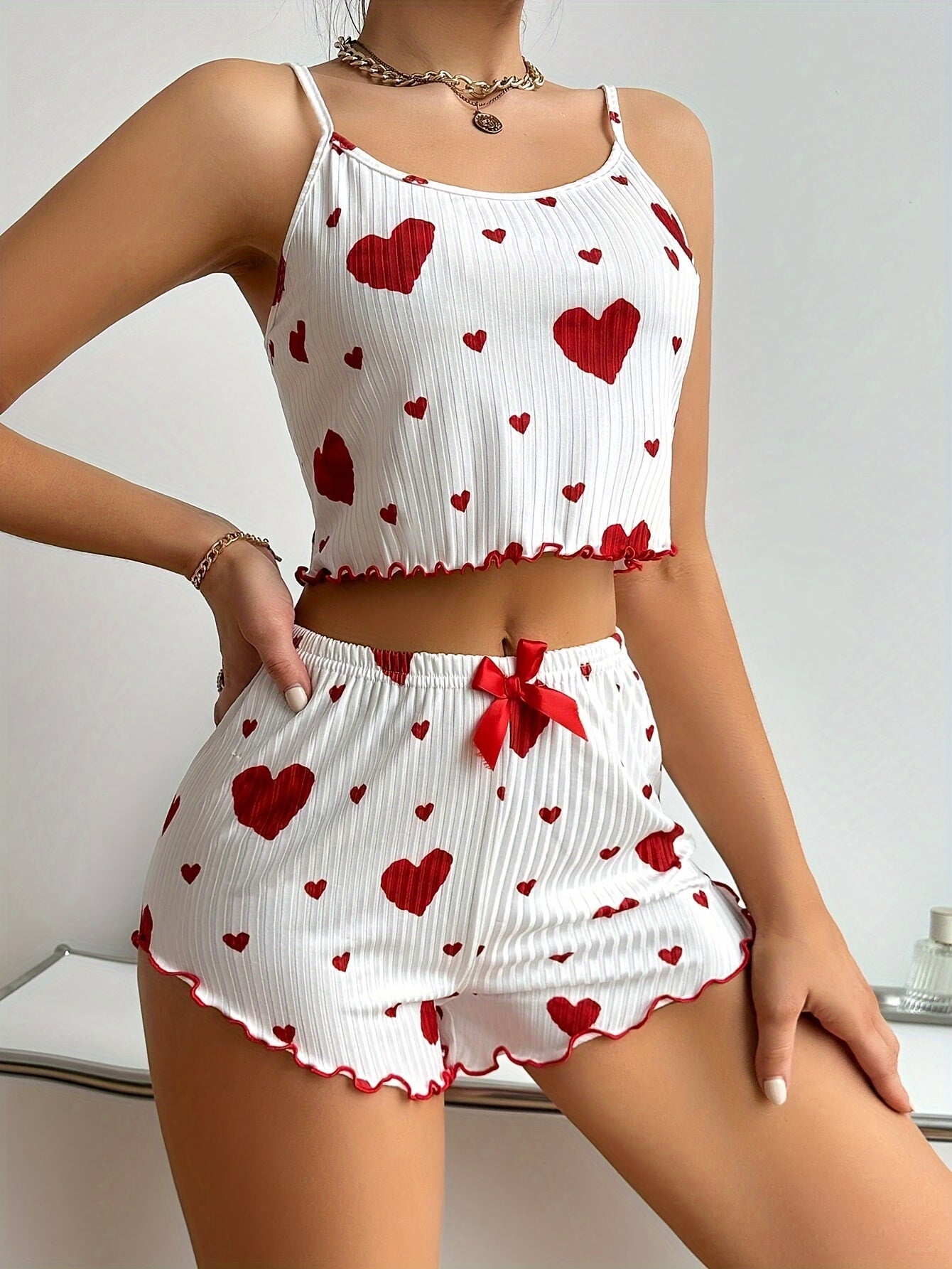 Pyjama Femme Été – Cami Bretelles & Short Cœur Confortable