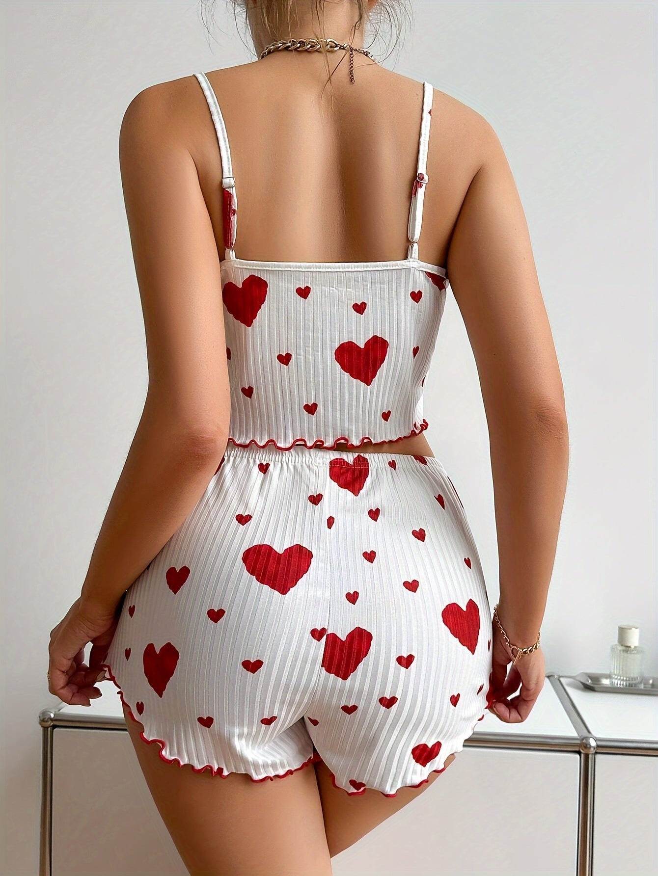 Pyjama Femme Été – Cami Bretelles & Short Cœur Confortable