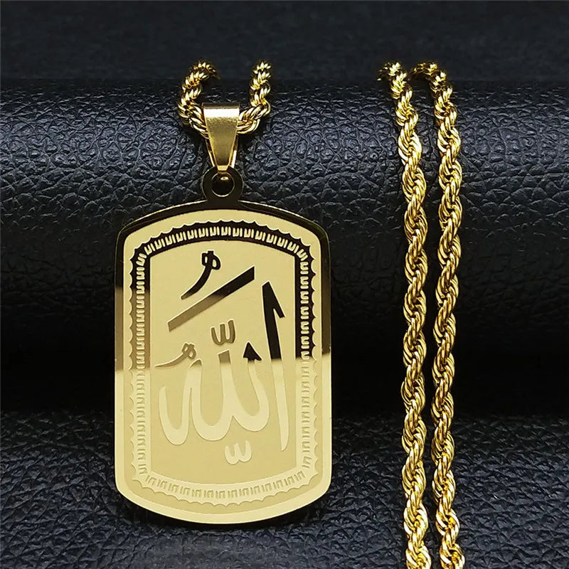 Collier Islamique Doré – Pendentif Calligraphie Allah