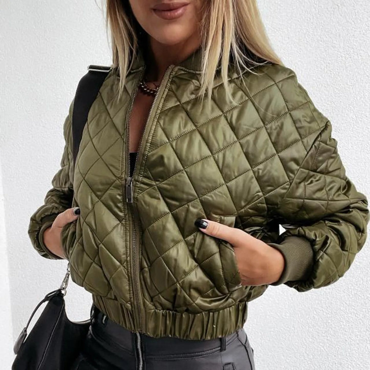 Veste courte femme automne – Bomber zippé à carreaux chaud & stylé