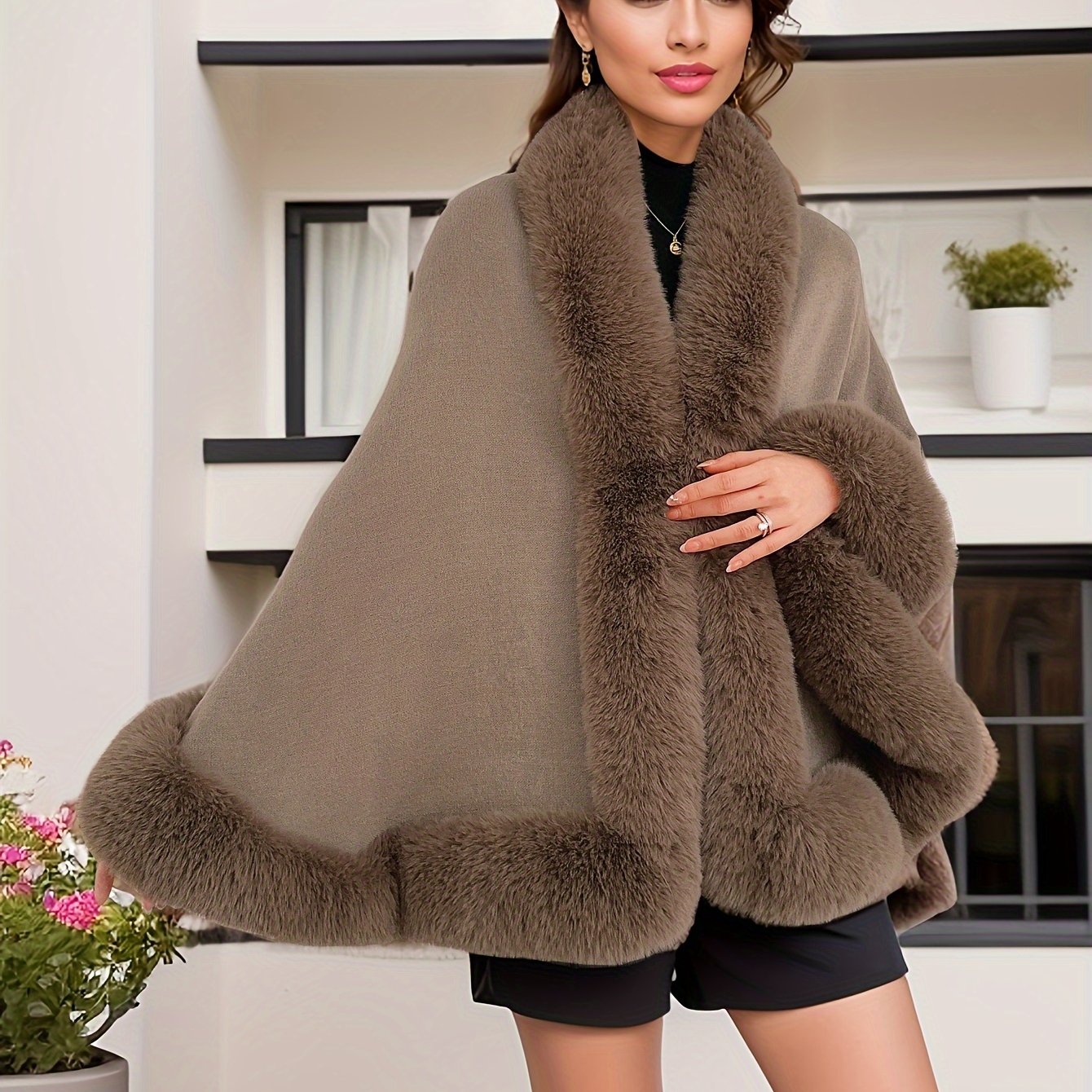 Cape élégante femme – Fausse fourrure chic & sans manches