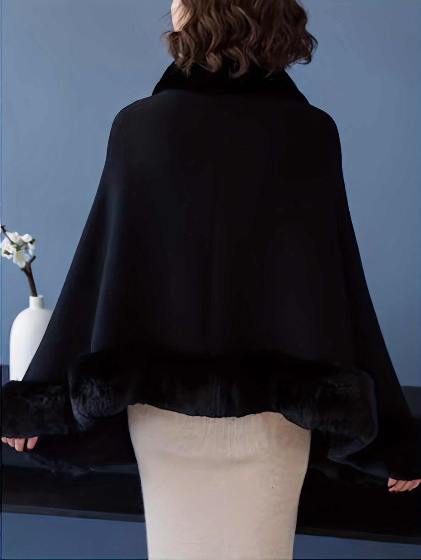 Cape élégante femme – Fausse fourrure chic & sans manches