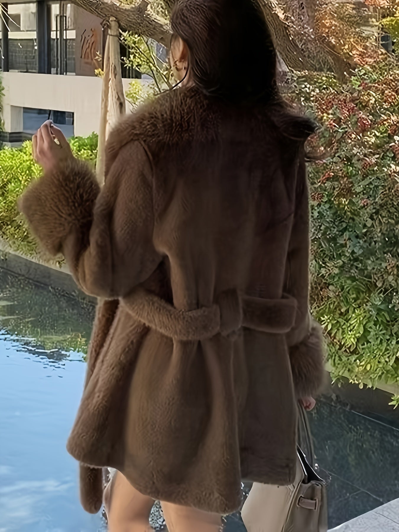 Manteau femme hiver élégant – Ceinture & fausse fourrure chic