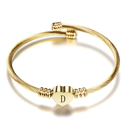 Bracelet manchette en acier inoxydable avec lettre initiale pour femme, 26 lettres de l'alphabet, breloque en forme de cœur, bracelet féminin, bijoux de fête d'anniversaire, mode