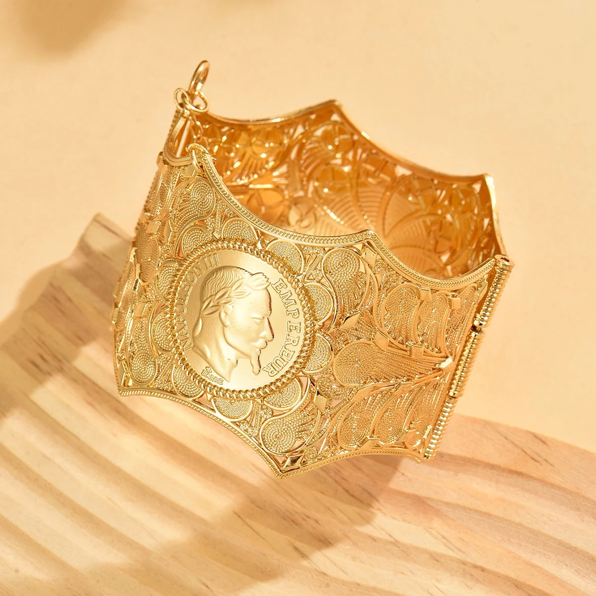 Bracelet élégant  – Style Pièce Napoléon