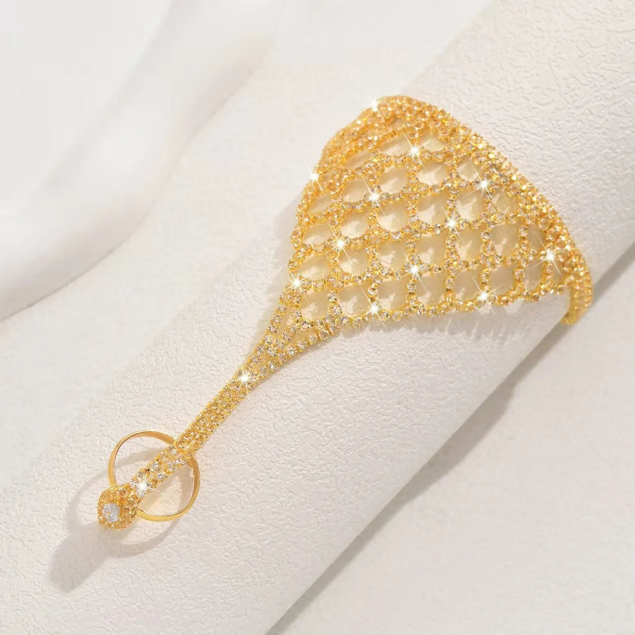 Chaîne de Main – Bracelet Doigt Élégant Luxe