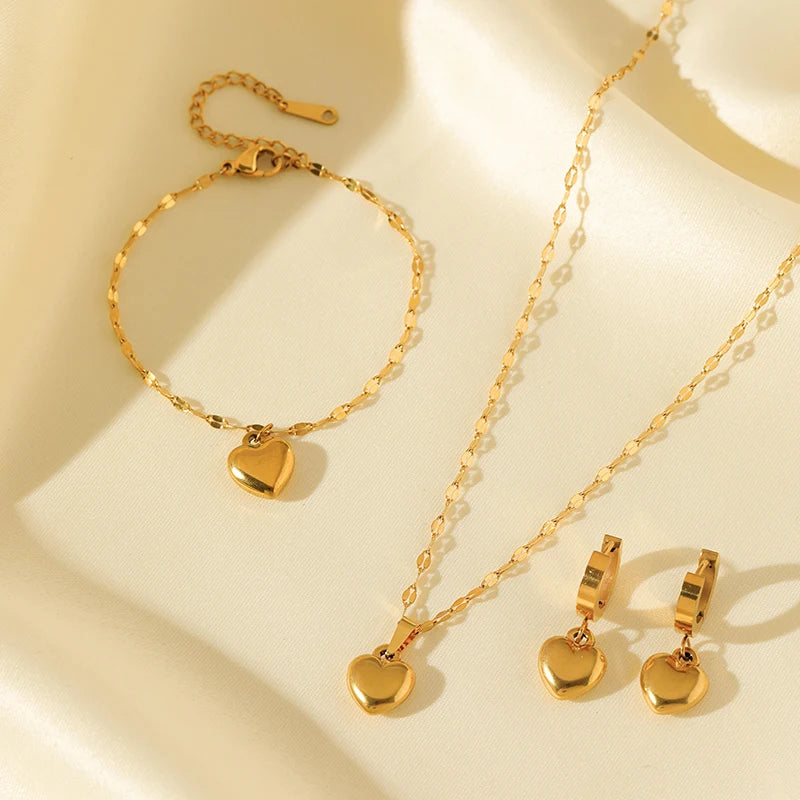 Set Bijoux Cœur Femme – Collier, Bracelet & Boucles Plaqué Or 18K