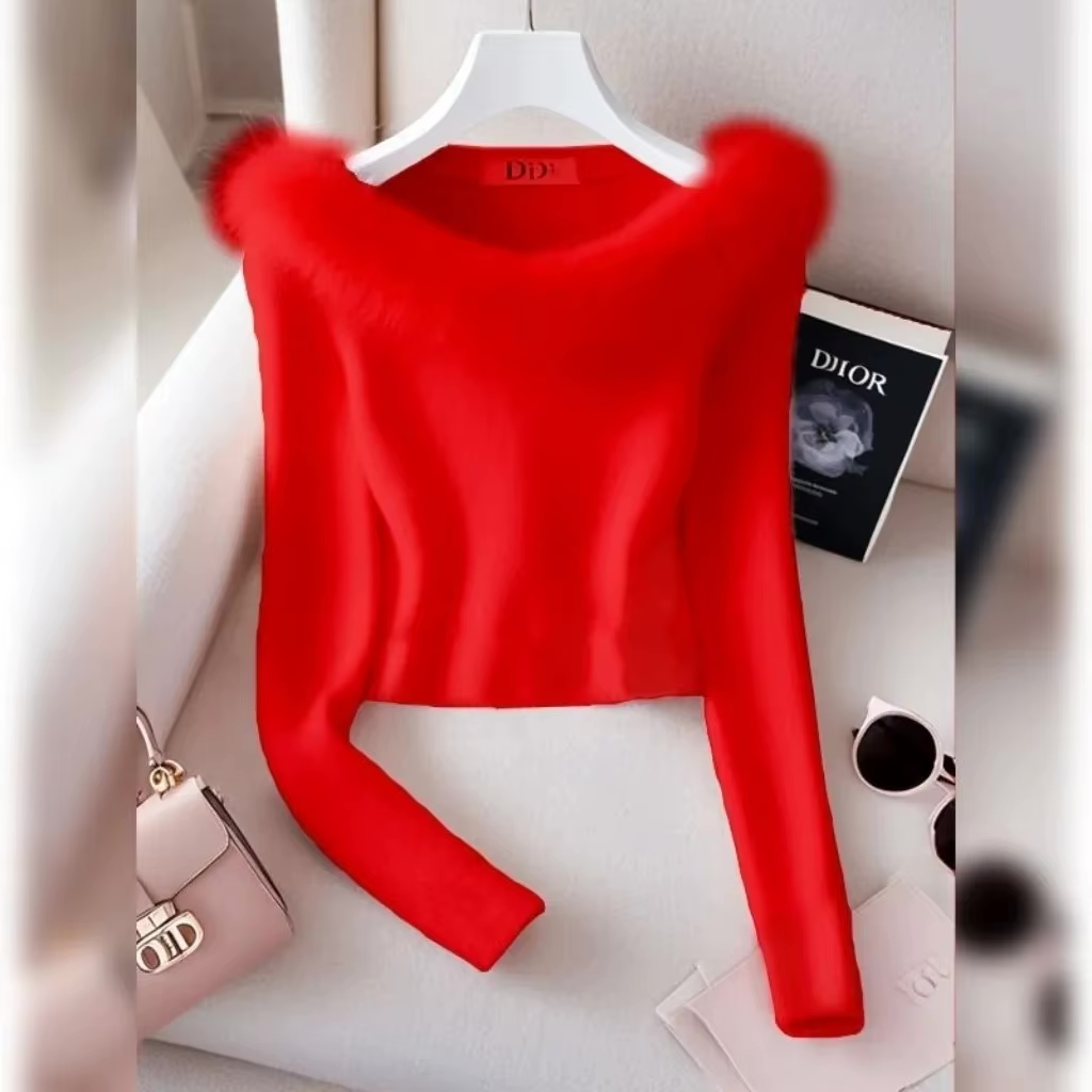 👉 Pull court femme épaules dénudées col fausse fourrure – chic & chaud
