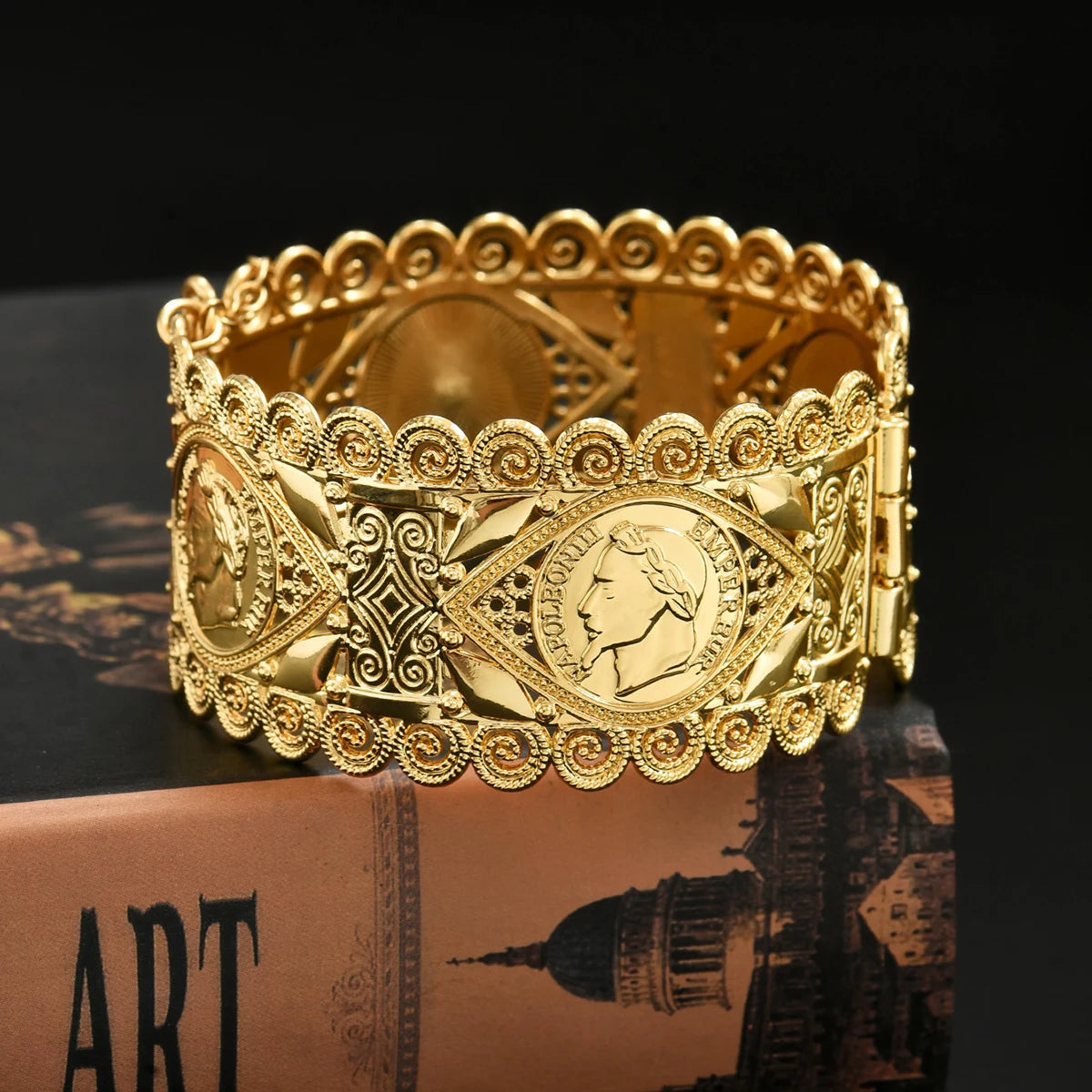 Bracelet élégant  – Style Pièce Napoléon