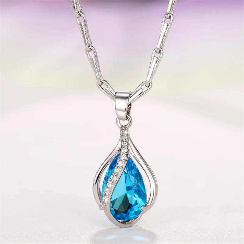 Collier Goutte Bleu Zircon – Élégance & Romance