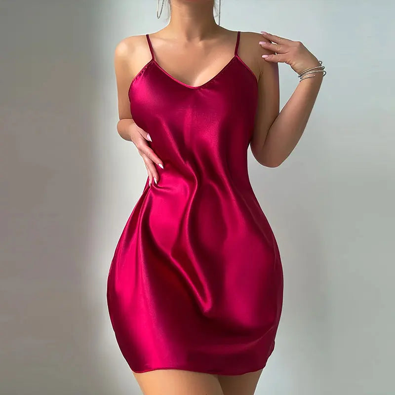 Nuisette femme 💋 – Élégante à bretelles fines & col V sexy