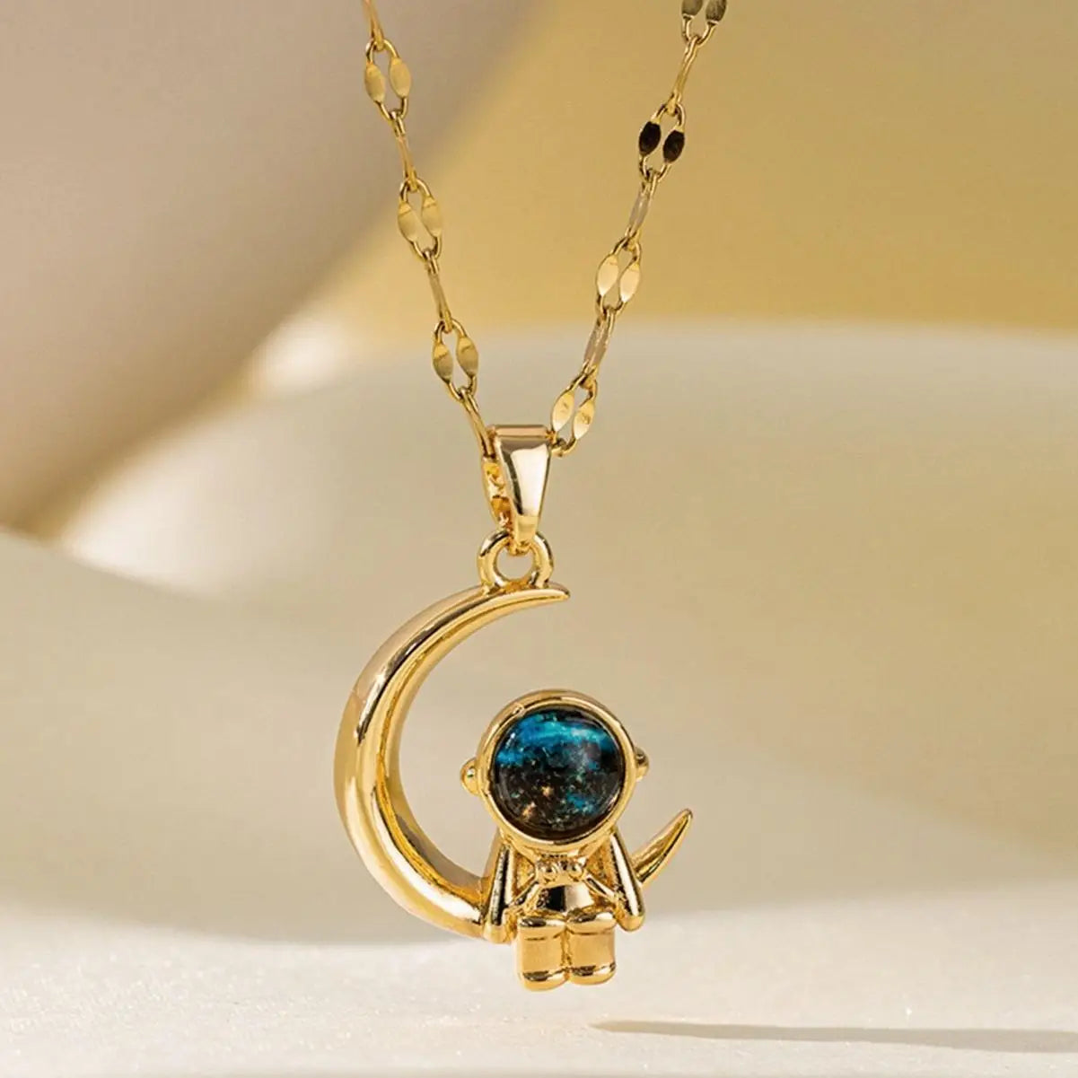 Collier Y2K Étoile & Lune – Chaîne Plaqué Or