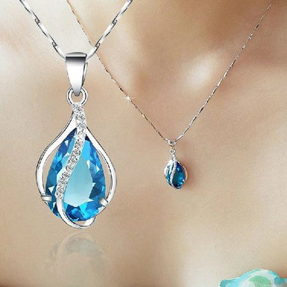 Collier Goutte Bleu Zircon – Élégance & Romance