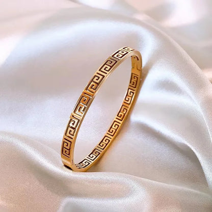 Bracelet Manchette Acier 316L – Design Ajouré Élégant