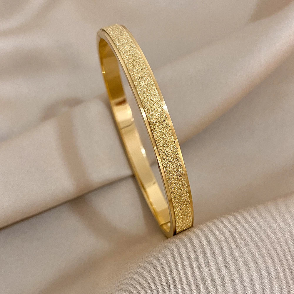 Bracelet Jonc Doré Givré en Acier Inoxydable – Waterproof & Unisexe